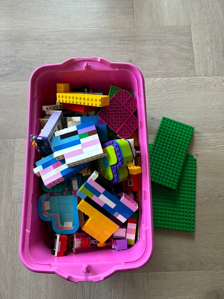 Leuke doos met Lego, Ophalen, Zo goed als nieuw