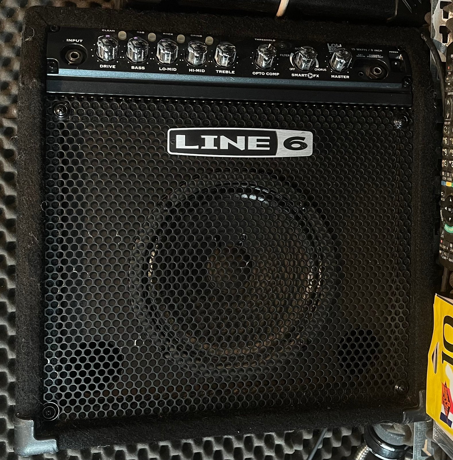 Line6 LD15 Gitaar/BasCombo 15W 8”, Ophalen of Verzenden, Zo goed als nieuw, Basgitaar, Minder dan 50 watt