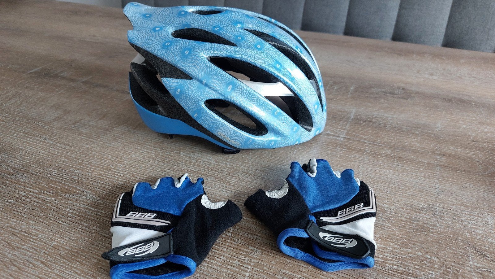 giant dames Fietshelm 52 -58 cm + gratis BBB handschoenen, Fietsen en Brommers, M, Zo goed als nieuw, Dame, Giant