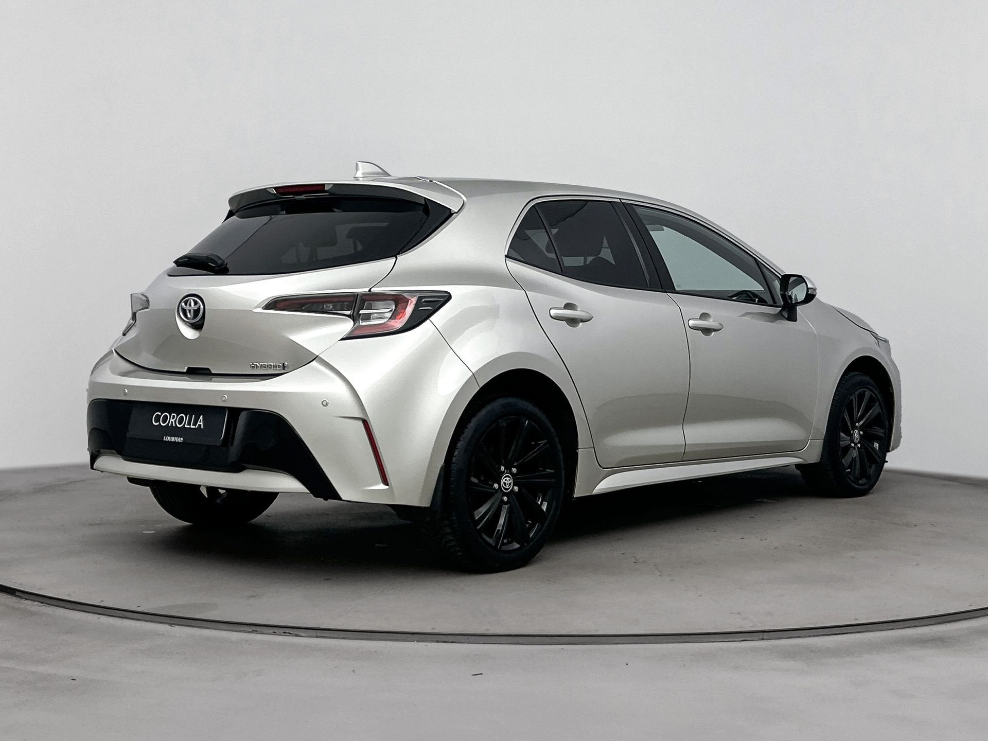 Toyota Corolla 1.8 Hybrid Dynamic | Parkeersensoren V+A | St, 12 maanden, Gebruikt, 4 cilinders, Corolla