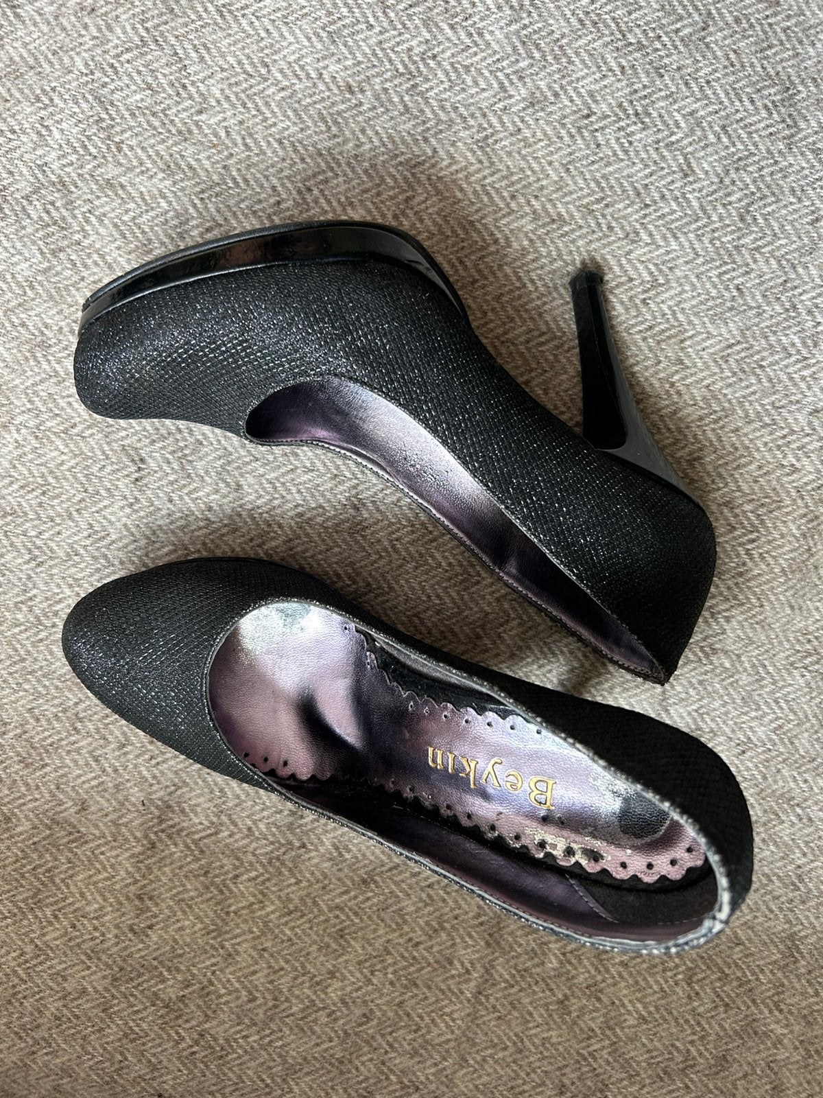 Zwarte glitter pumps mt. 37, Ophalen, Zo goed als nieuw, Zwart