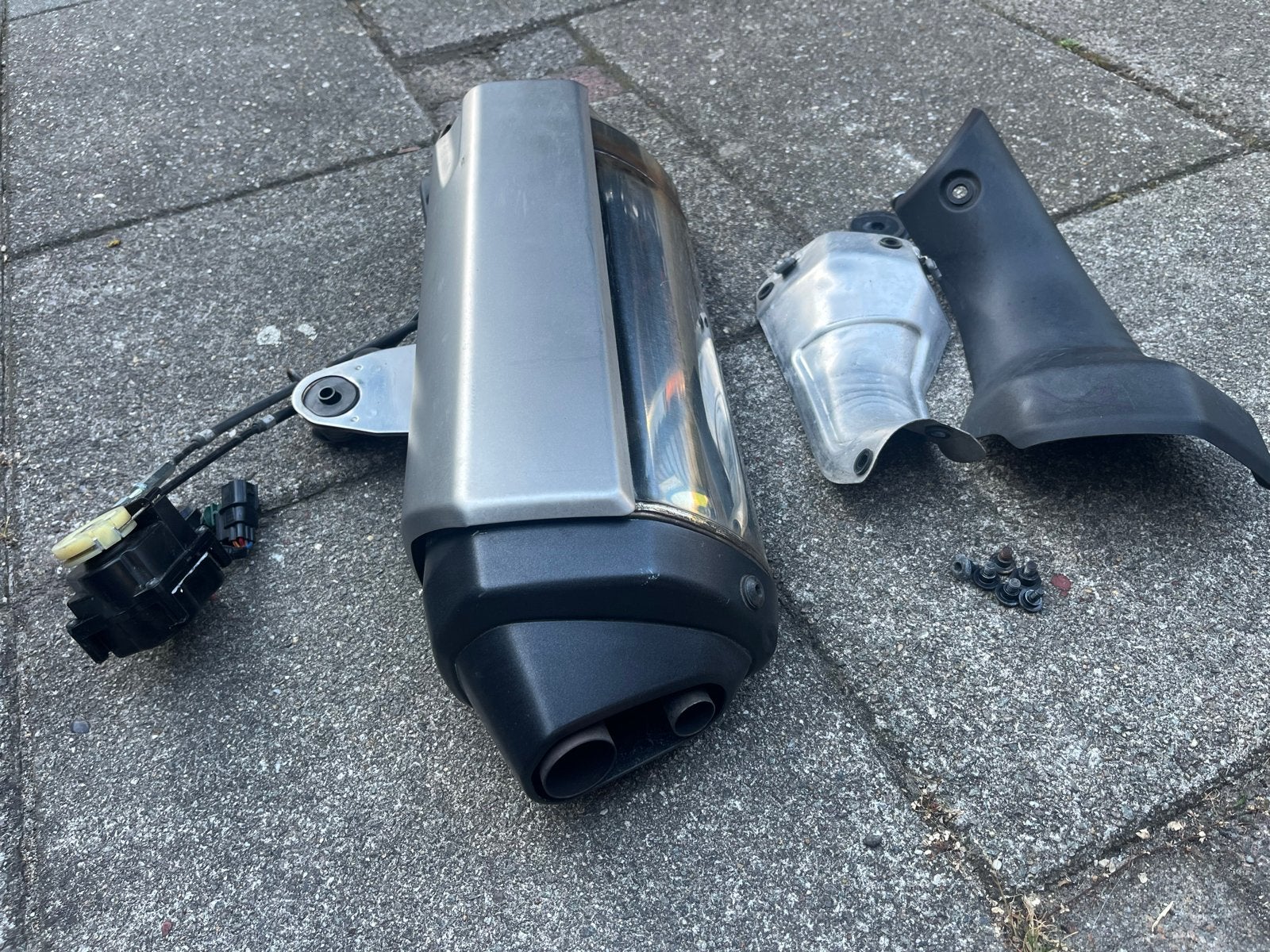 Originele uitlaatdemper voor Africa Twin Crf 1100, Ophalen of Verzenden, Gebruikt