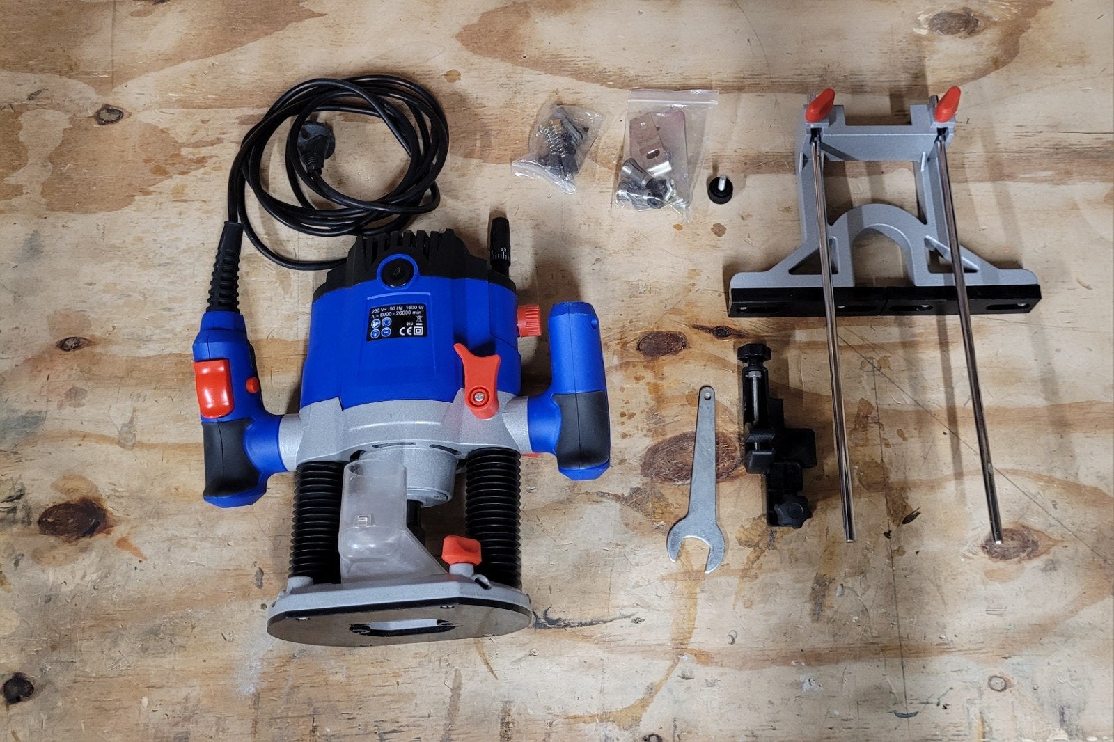 Bovenfrees 1600w, Ophalen, Elektrisch, Bovenfrees