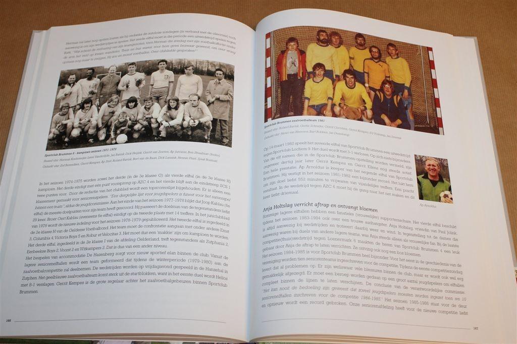 100 Jaar Voetbal in Brummen — Jubileumboek, Boeken, Sportboeken, Ophalen of Verzenden, Zo goed als nieuw, Watersport en Hengelsport