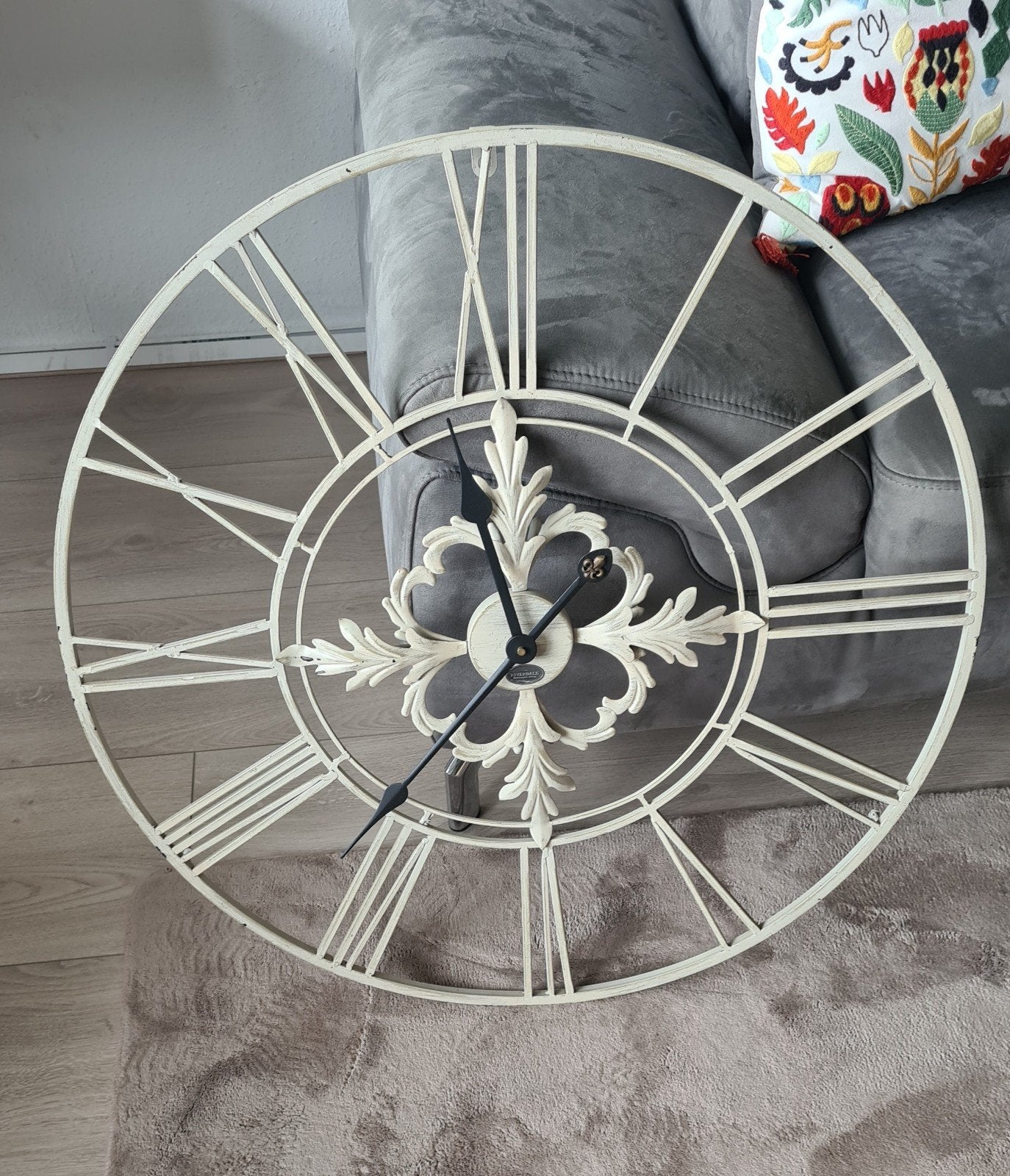 Klok Riverdale...70 cm., Huis en Inrichting, Woonaccessoires | Klokken, Ophalen, Wandklok