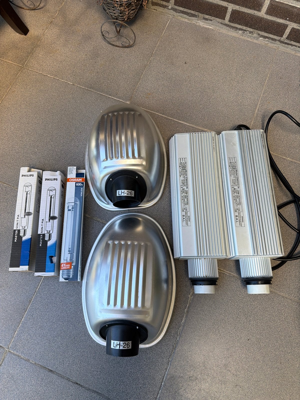 Philips & Osram 600W HPS lampen met VSA en reflectoren, Gebruikt, Overige fittingen, Zilver, Ophalen