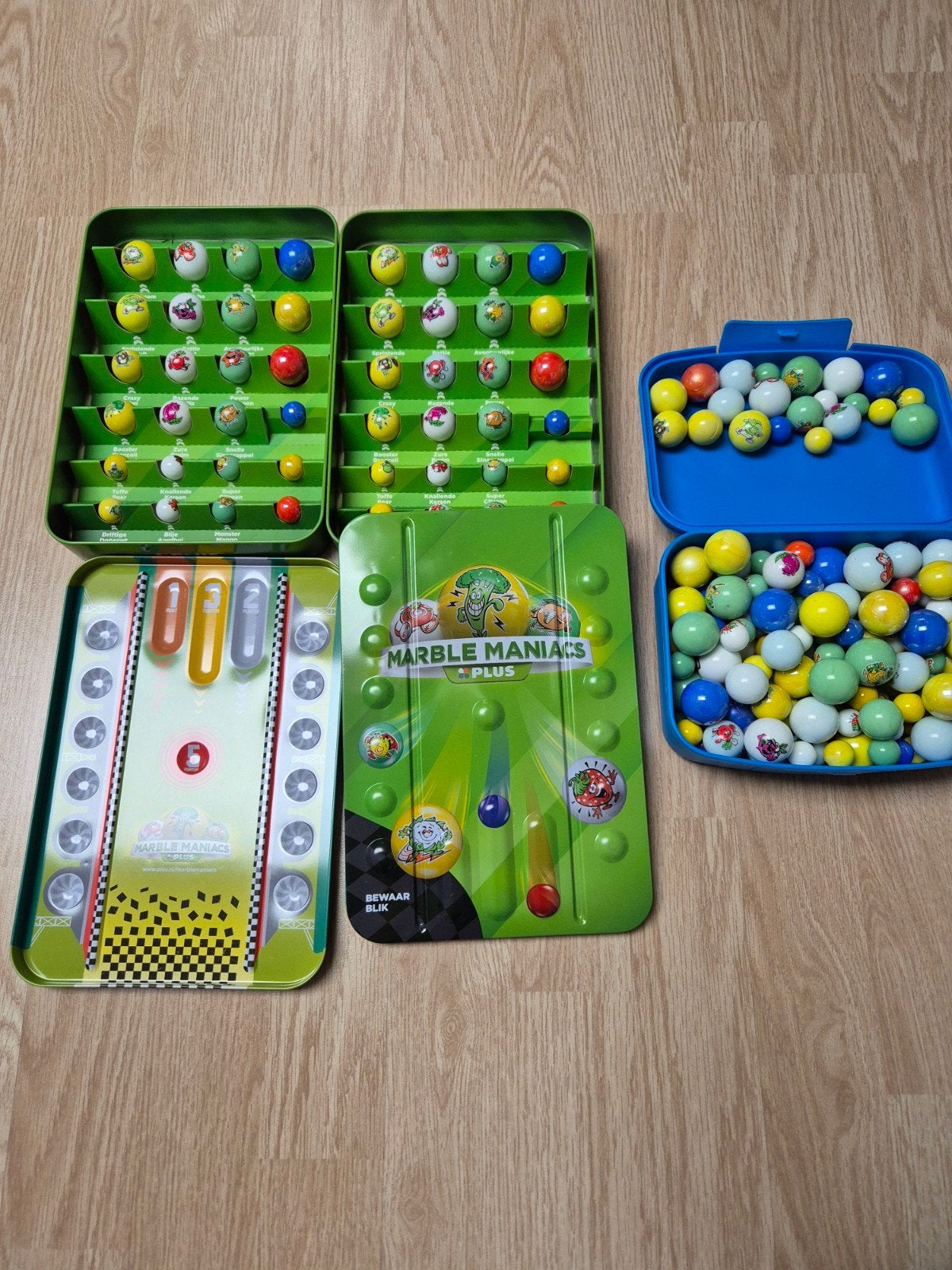 Marble Maniacs knikkers. 2 bewaardozen en extra knikkers, Ophalen, Jongen of Meisje