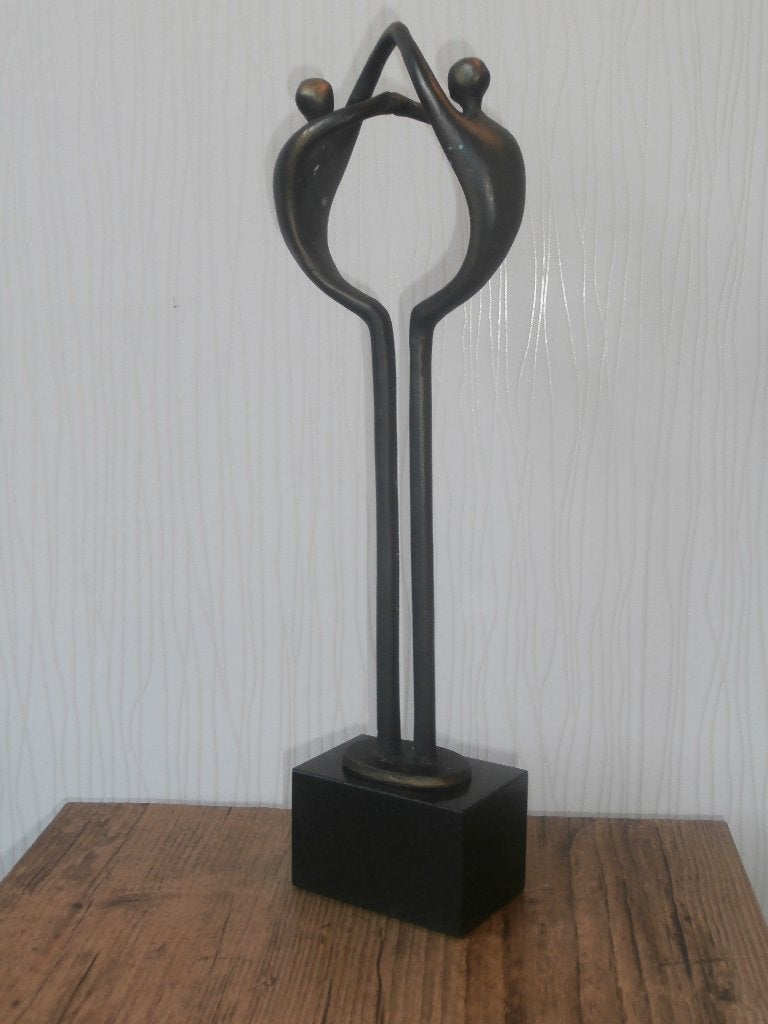 Brons Beeld van Corry Ammerlaan  ,, Van Mens Tot Mens ,,, Ophalen of Verzenden, Zo goed als nieuw, Mens