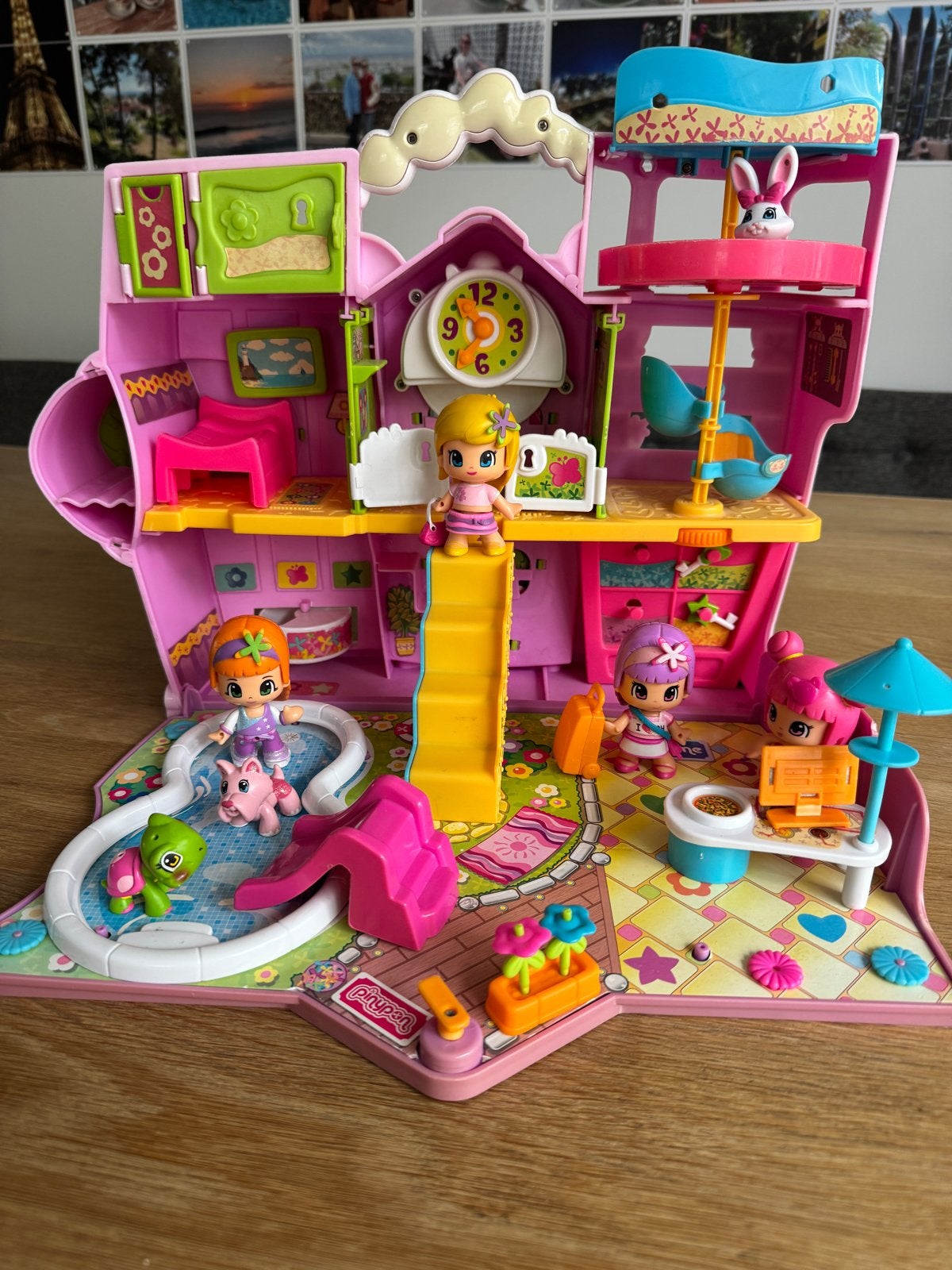 Pinypon Hotel Speelset met Figuren en Accessoires, Ophalen of Verzenden, Gebruikt, Overige typen