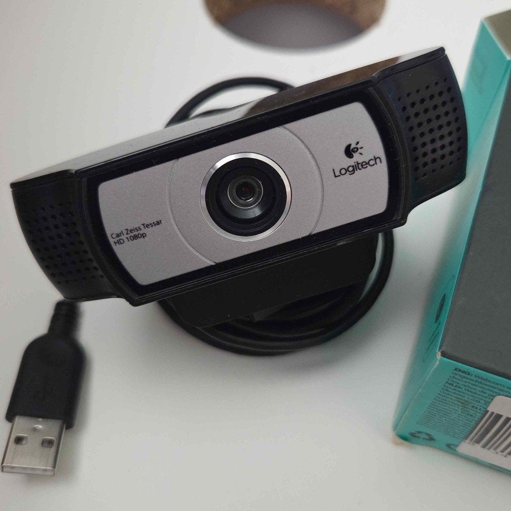 Logitech HD 1080p webcam, Computers en Software, Webcams, Ophalen of Verzenden, Zo goed als nieuw, Bedraad, Logitech