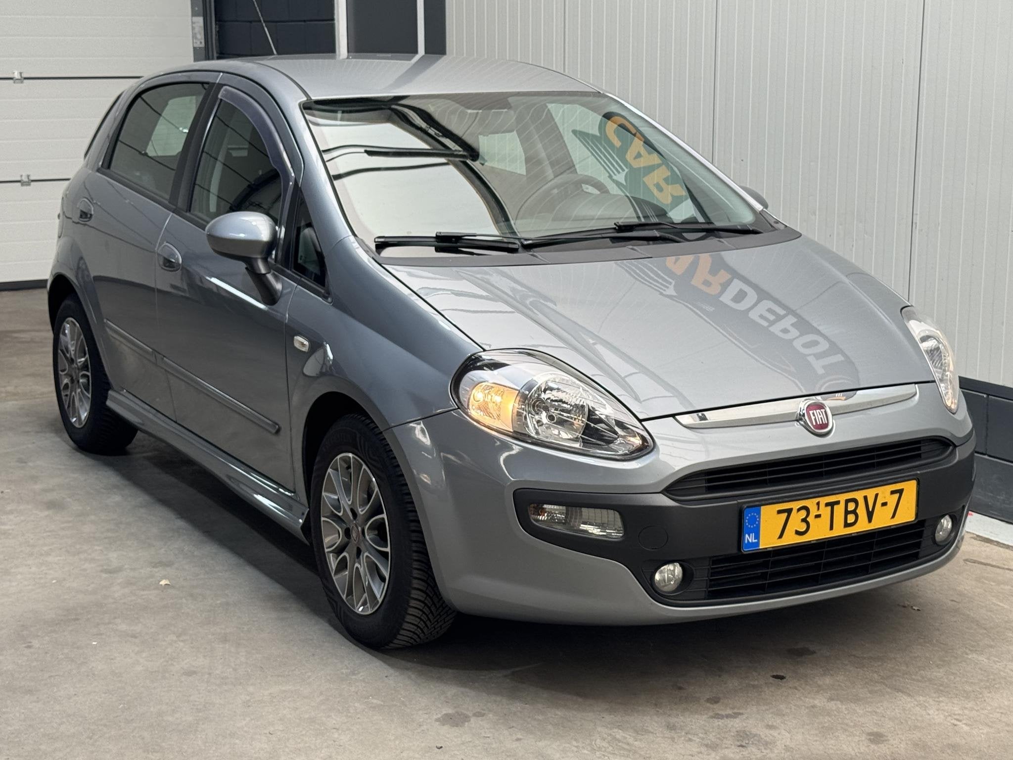 Fiat Punto Evo 1.3 M-Jet Dynamic Zeer Netjes Airco Vol Jaar, Auto's, Fiat, Voorwielaandrijving, Euro 5, Gebruikt, 4 cilinders