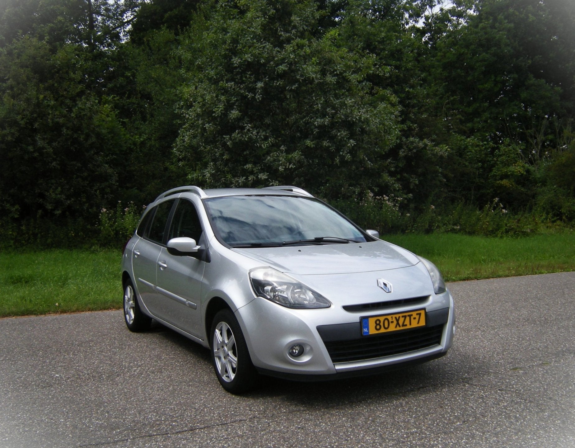 Renault Clio Estate 1.2 TCE Collection . Airco . LMV . Cruis, Auto's, Voorwielaandrijving, Euro 5, Gebruikt, Zwart