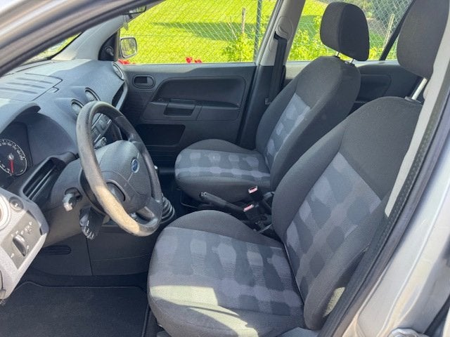 Ford Fusion 1.4-16V AIRCO / CARPLAY / 5 DEURS / ELEKTRISCHE, Auto's, Ford, Voorwielaandrijving, 15 km/l, Gebruikt, 49 €/maand