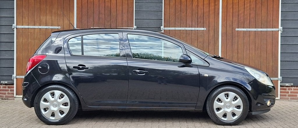 Opel Corsa 1.4-16V Enjoy | Airco | 5 deurs | Trekhaak | NAP, Voorwielaandrijving, 4 cilinders, Origineel Nederlands, Bedrijf