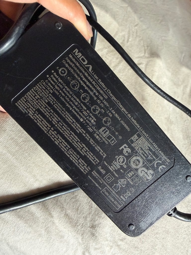 E bike charger, Ophalen of Verzenden, Zo goed als nieuw
