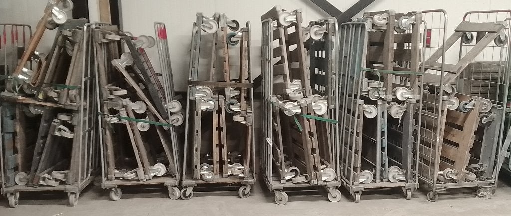 Partij van ca. 50 rolcontainer onderstellen, Ophalen, Gebruikt