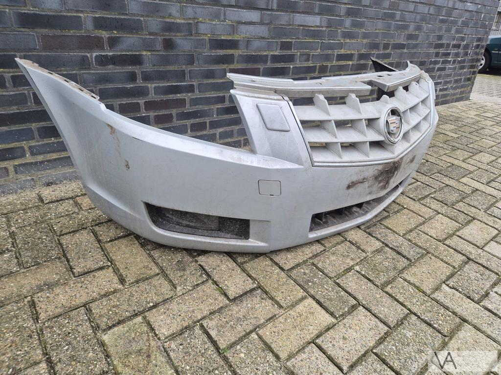 Cadillac BLS 2006 - 2010 voorbumper met sproeiers COMPLEET, Cadillac, Gebruikt, -, Voor