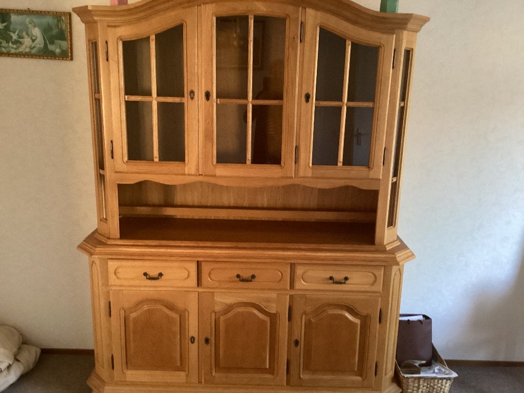 GRATIS prachtige eiken houten wandkast
