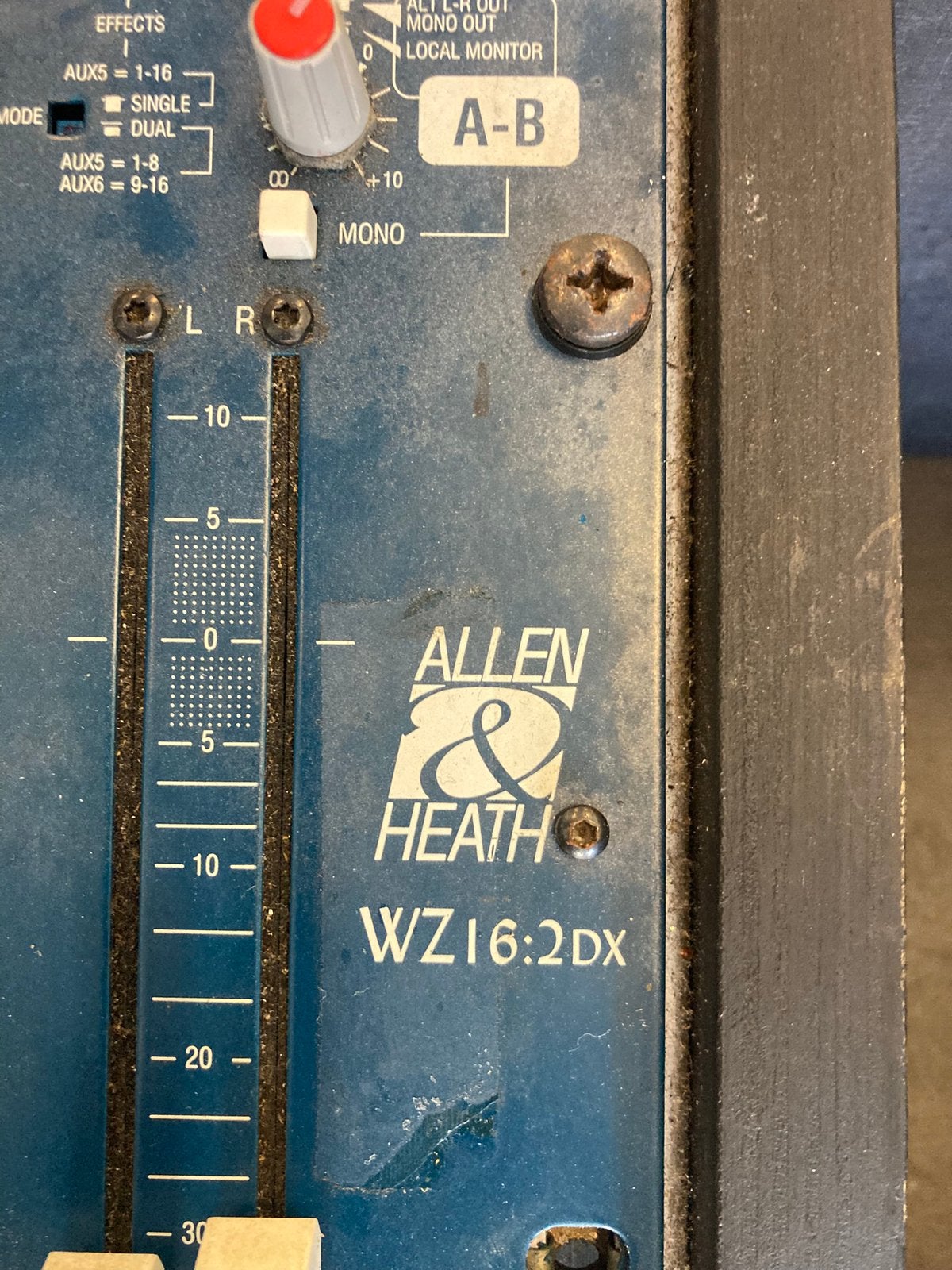Wizzard 16:2dx, A&H 16 kanalen met fx, Ophalen, Gebruikt, 10 tot 20 kanalen, Microfooningang