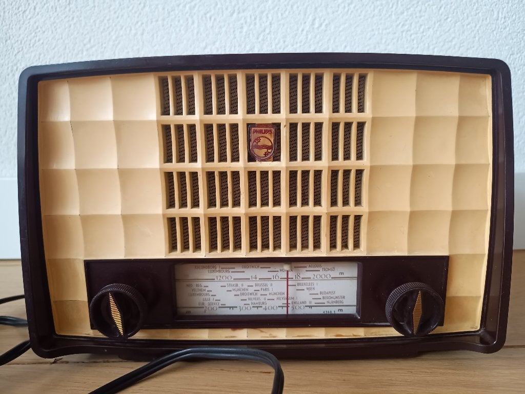 Vintage Philips Buizenradio, jaren 50, werkend, Antiek en Kunst, Antiek | Tv's en Audio, Ophalen of Verzenden