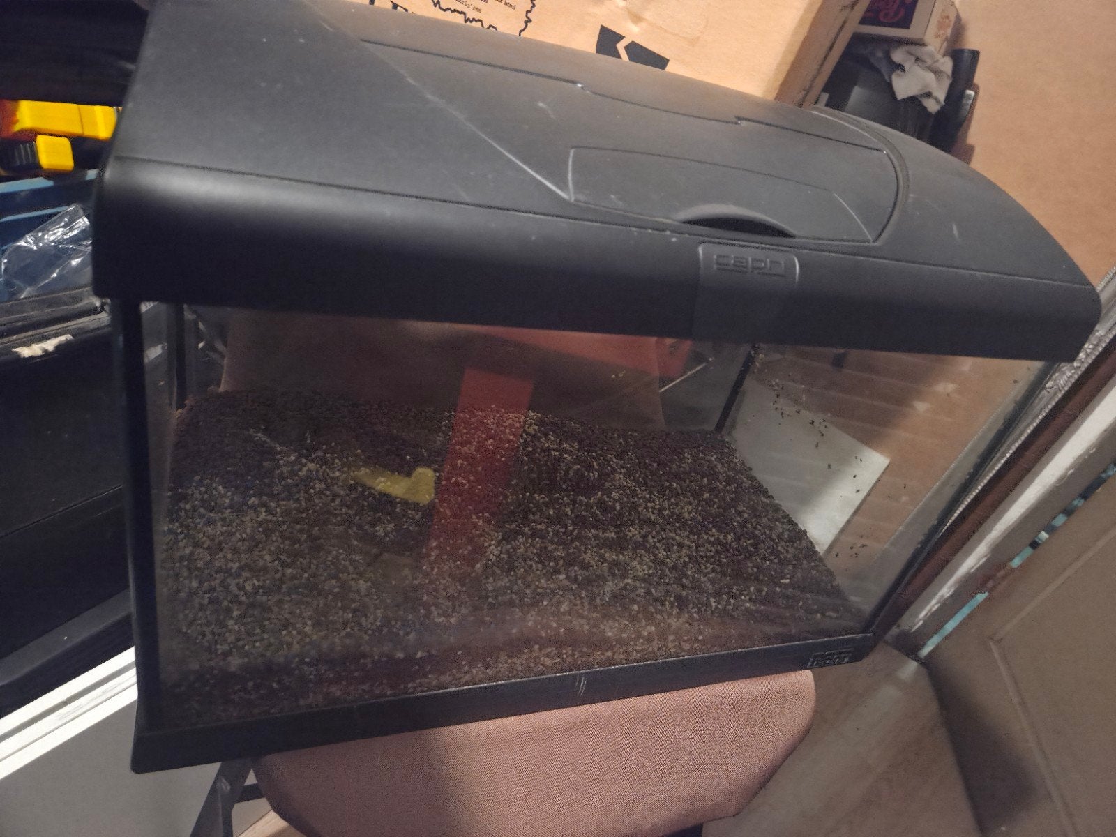 Aquarium 40 liter met steentjes, Dieren en Toebehoren, Vissen | Aquaria en Toebehoren, Ophalen