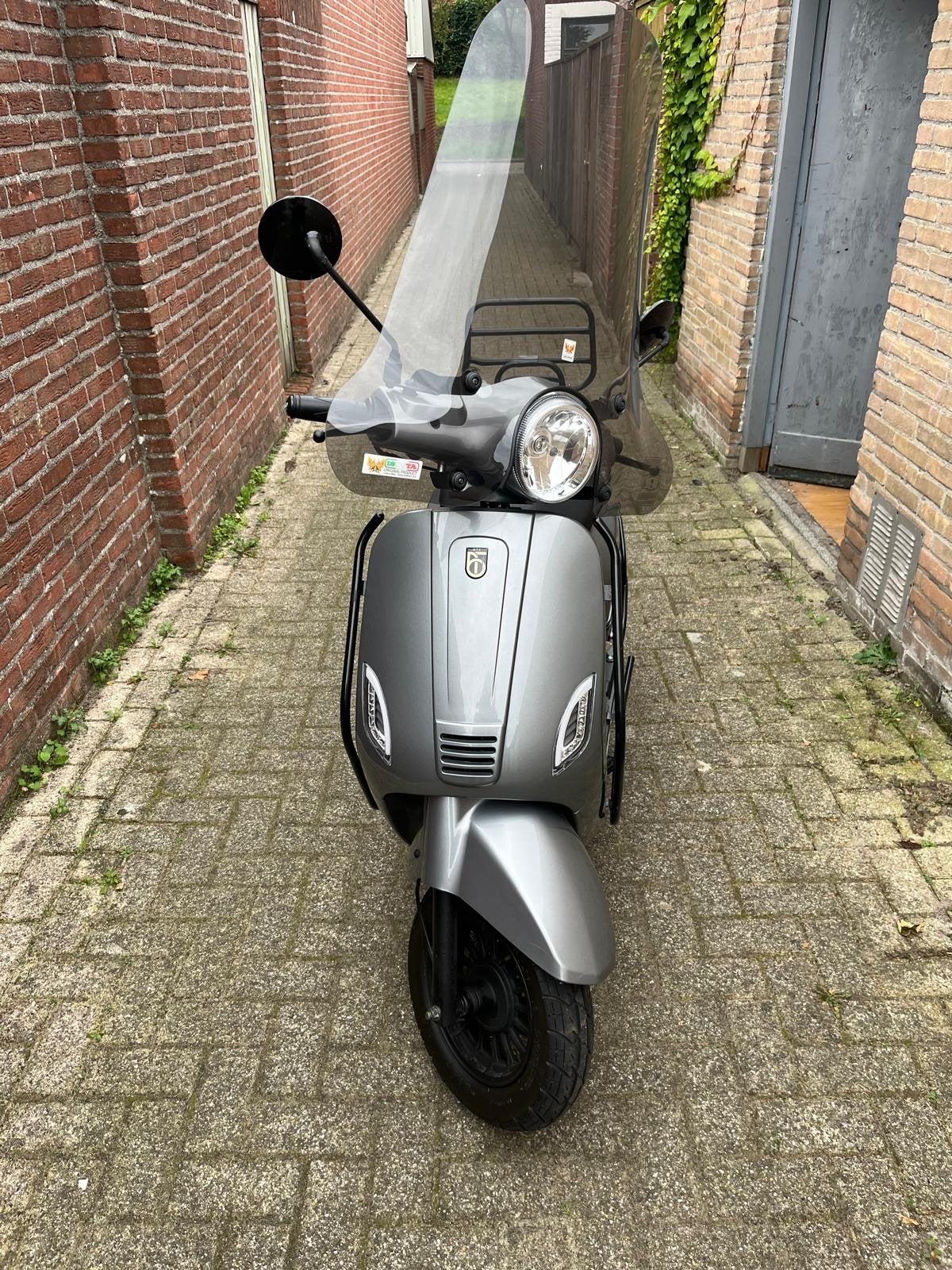 Zo goed als nieuwe BTC Riva scooter - Slechts 2502 km!, Ophalen, Zo goed als nieuw, Benzine, Overige merken