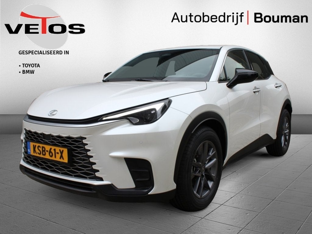 Lexus LBX 1.5 Hybrid Nieuw / Direct Leverbaar / Fabrieksgara, Auto's, 12 maanden, 750 kg, Wit, 1490 cc