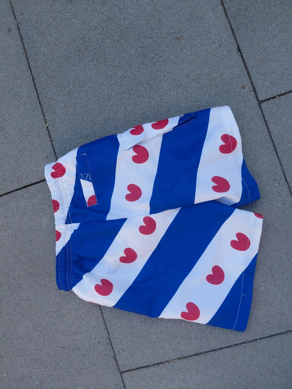 Friese zwembroek maat 104 zgan bijna gratis, Ophalen of Verzenden, Zo goed als nieuw, Jongen, Sport- of Zwemkleding