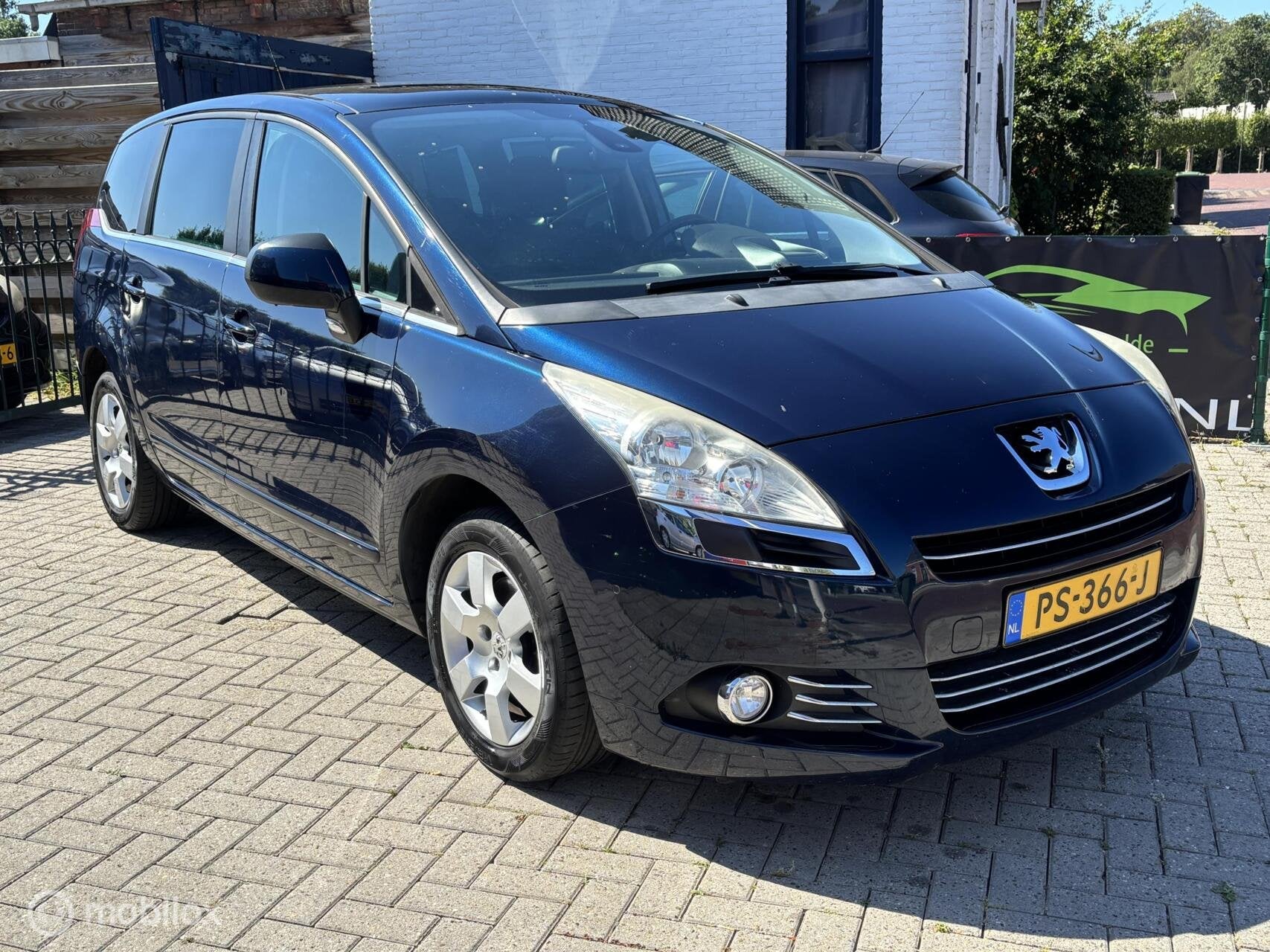 Peugeot 5008 1.6 | 7P | TREKHAAK | ZEER LANGE APK, Auto's, Voorwielaandrijving, Euro 5, Gebruikt, Blauw
