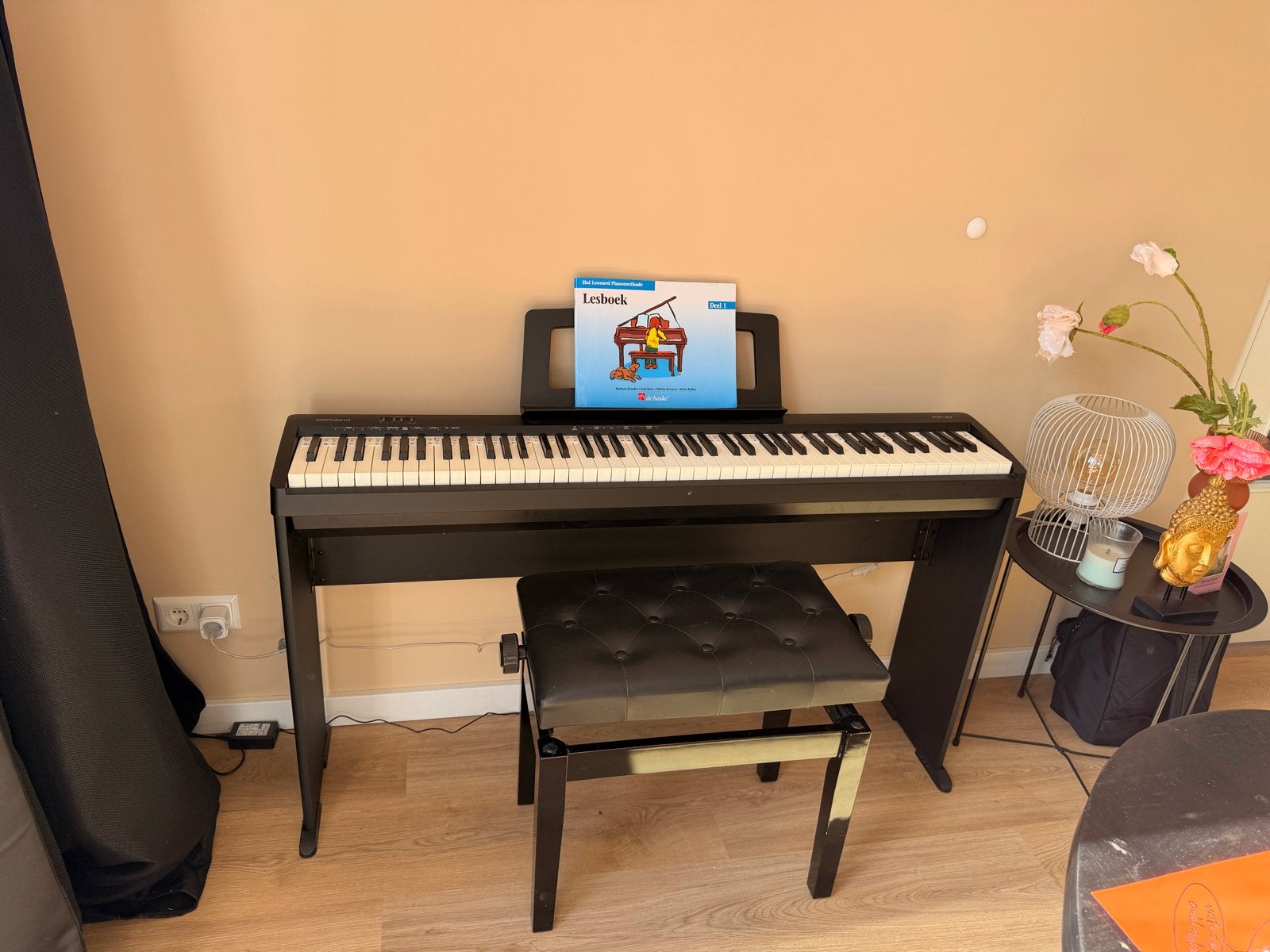 Roland FP-10 Digitale Piano met Krukje - Zo goed als nieuw, Ophalen, Zwart, Digitaal, Zo goed als nieuw