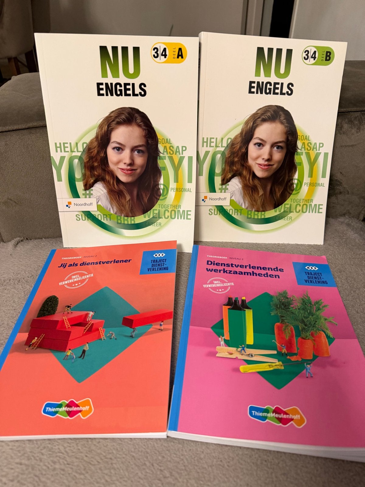 NU Engels 3/4 A/B & Dienstverlening theorieboeken, Ophalen, Gelezen, Overige niveaus, Engels