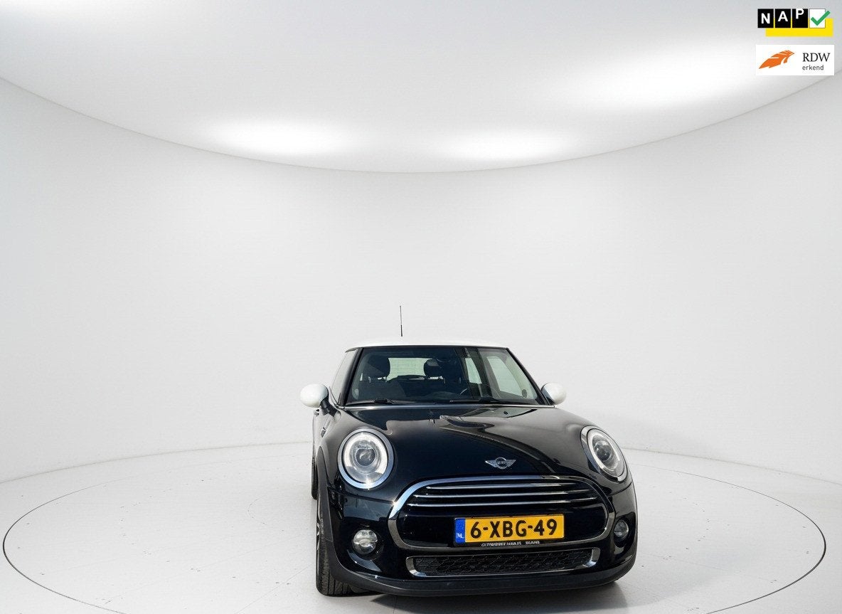 Mini Mini 1.5 Cooper NAVIGATIE ZEER MOOIE AUTO AIRCO, Auto's, Voorwielaandrijving, Adaptive Cruise Control, 136 pk, Gebruikt