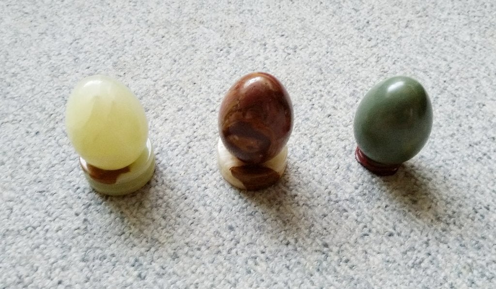 set van 3 mooie marmeren/onyx/stenen eieren met onderzetter, Antiek en Kunst, Ophalen of Verzenden