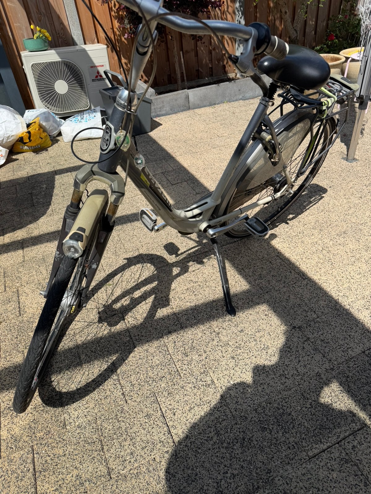 Damesfiets, Fietsen en Brommers, Ophalen, Zo goed als nieuw, Gazelle