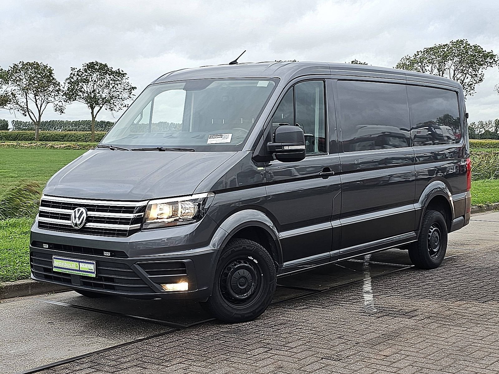 VOLKSWAGEN CRAFTER 35 2.0 l3h2 airco navi eur6, Auto's, Bestelauto's, Gebruikt, Volkswagen, Handgeschakeld, Zilver of Grijs