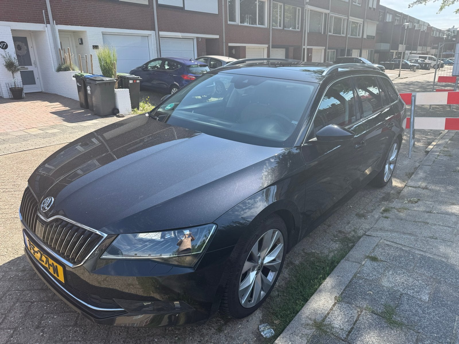 Skoda Superb 1.4 TSI 150pk Greentech ACT Dsg-7 2017 Zwart, 1345 kg, 4 cilinders, Zwart, Particulier