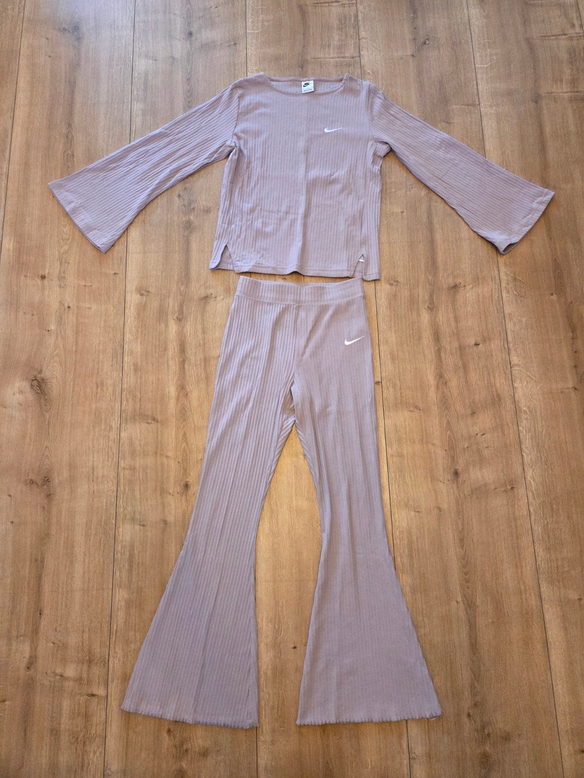Nike trainingspak joggingpak, Beige, Nike, Nieuw, Ophalen of Verzenden
