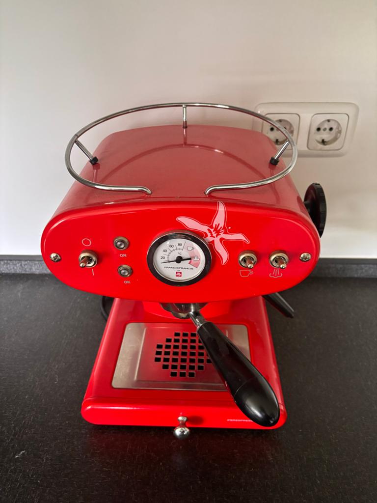 Illy FrancisFrancis! X7.1 Iperespresso Koffiemachine Rood, Ophalen, Zo goed als nieuw, Espresso apparaat, Koffiepads en cups