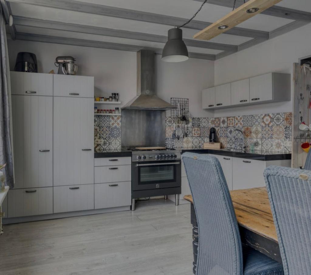 Prachtige keuken, Huis en Inrichting, Keuken | Servies, Ophalen of Verzenden, Zo goed als nieuw, Overige stijlen, Kop(pen) en/of Schotel(s)
