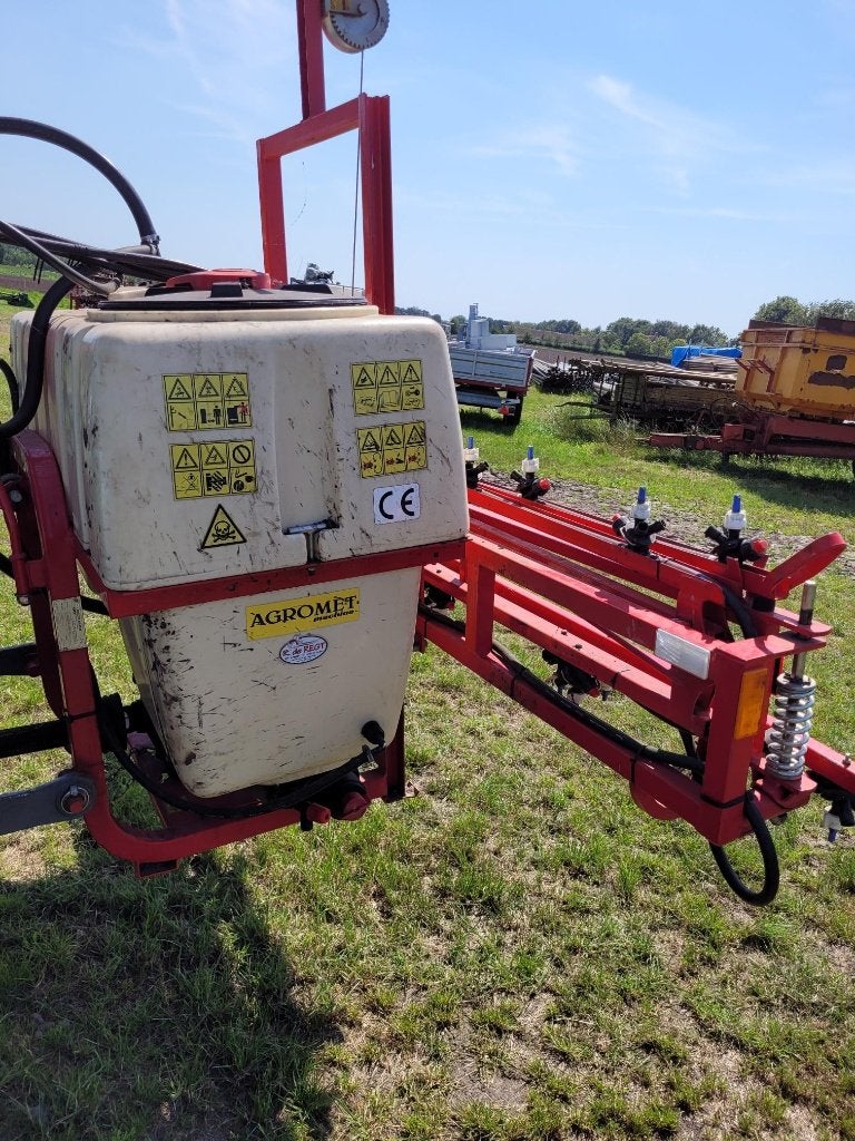Agromet  veldspuit 400 ltr met 10 mtr sproeiboom, Ophalen, Gebruikt