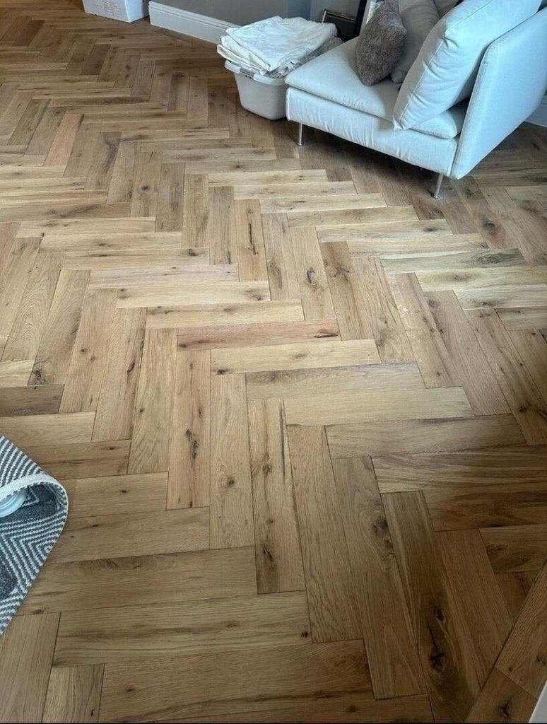RESTPARTIJ; 115M2 CHATEAU EIKEN VISGRAAT VLOER KANT & KLAAR!, Ophalen, Nieuw, 75 m² of meer, Parket