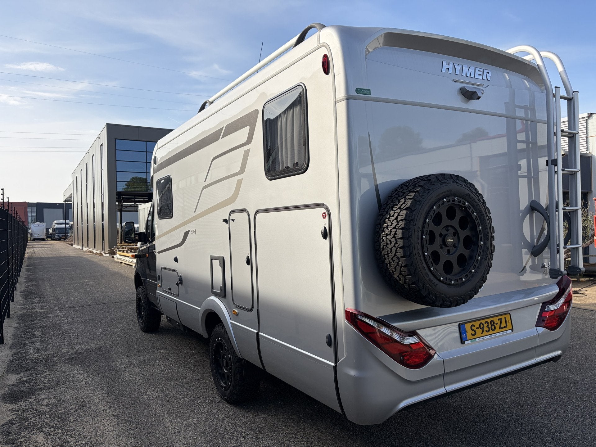 Hymer MLT 580 4X4 Levelsysteem Delta Velgen (bj 2023), Caravans en Kamperen, Automaat, 7 tot 8 meter, Diesel, Hymer