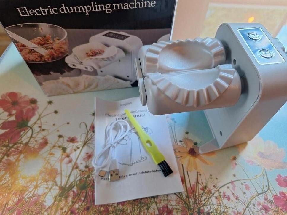 Elektrische Dumpling Maker nieuw in doos, Huis en Inrichting, Keuken | Keukenbenodigdheden, Ophalen of Verzenden