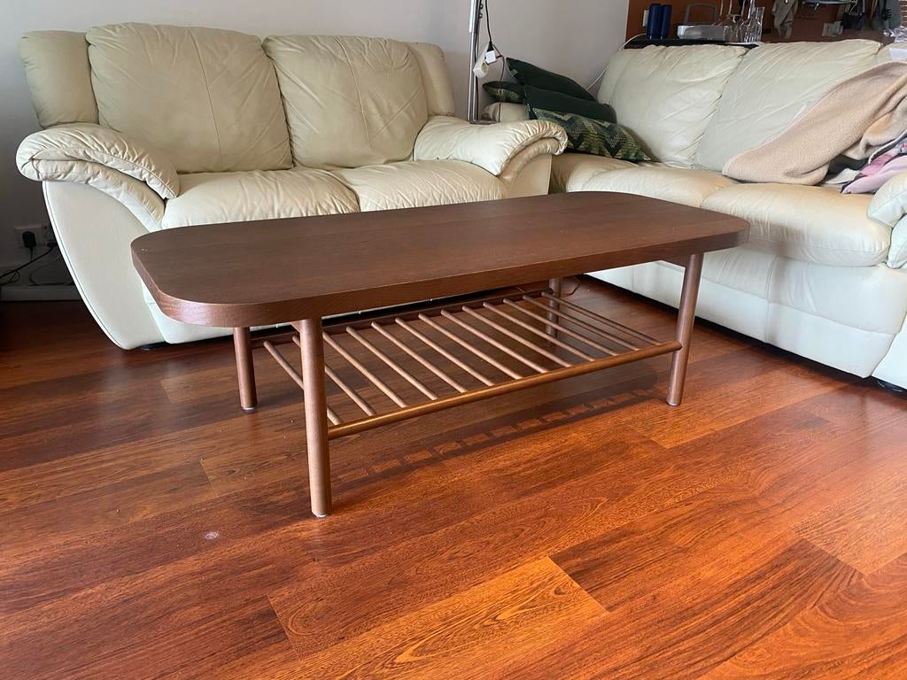 Salontafel LISTERBY IKEA donkerbruin beukenfineer, Huis en Inrichting, Tafels | Salontafels, Zo goed als nieuw, Minder dan 50 cm