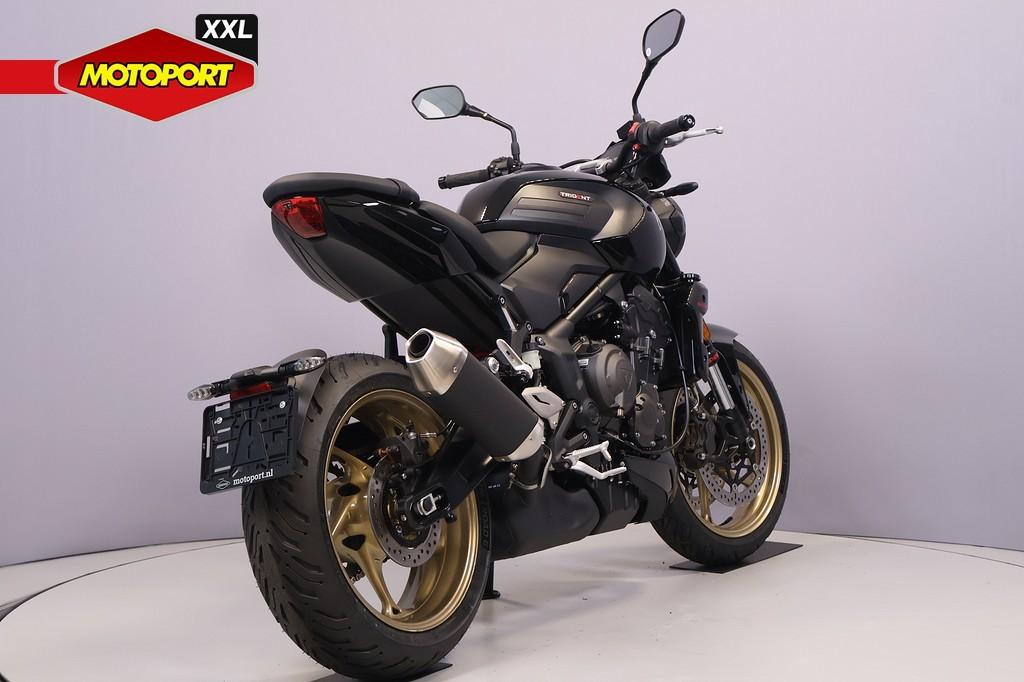 Triumph TRIDENT 800 (bj 2026), Motoren, Triumph Motocycles, Bedrijf, Triumph.Benelux@triumph.co.uk, De Droogmakerij 40A
1851 LX   Heiloo, NL