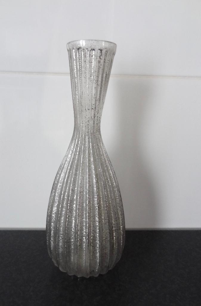 Mooie zilverkleurige glazen vaas, hoogte 26 cm, Overige kleuren, Ophalen of Verzenden, Minder dan 50 cm, Glas