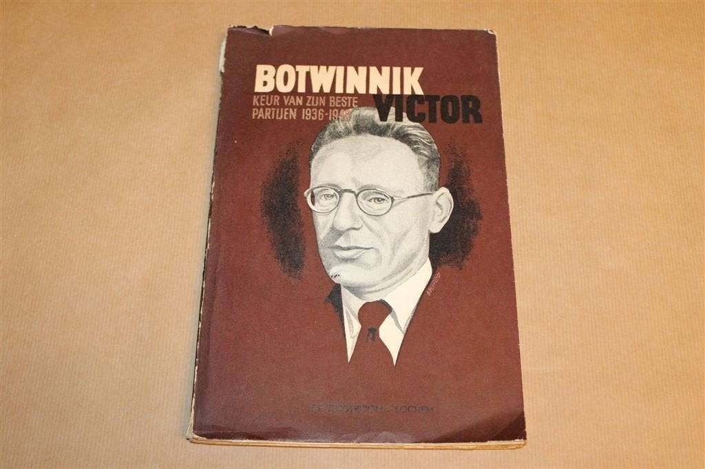Botwinnik — Schaken, Keur Beste Partijen 1936-1948, Ophalen of Verzenden, Gelezen, Overige onderwerpen