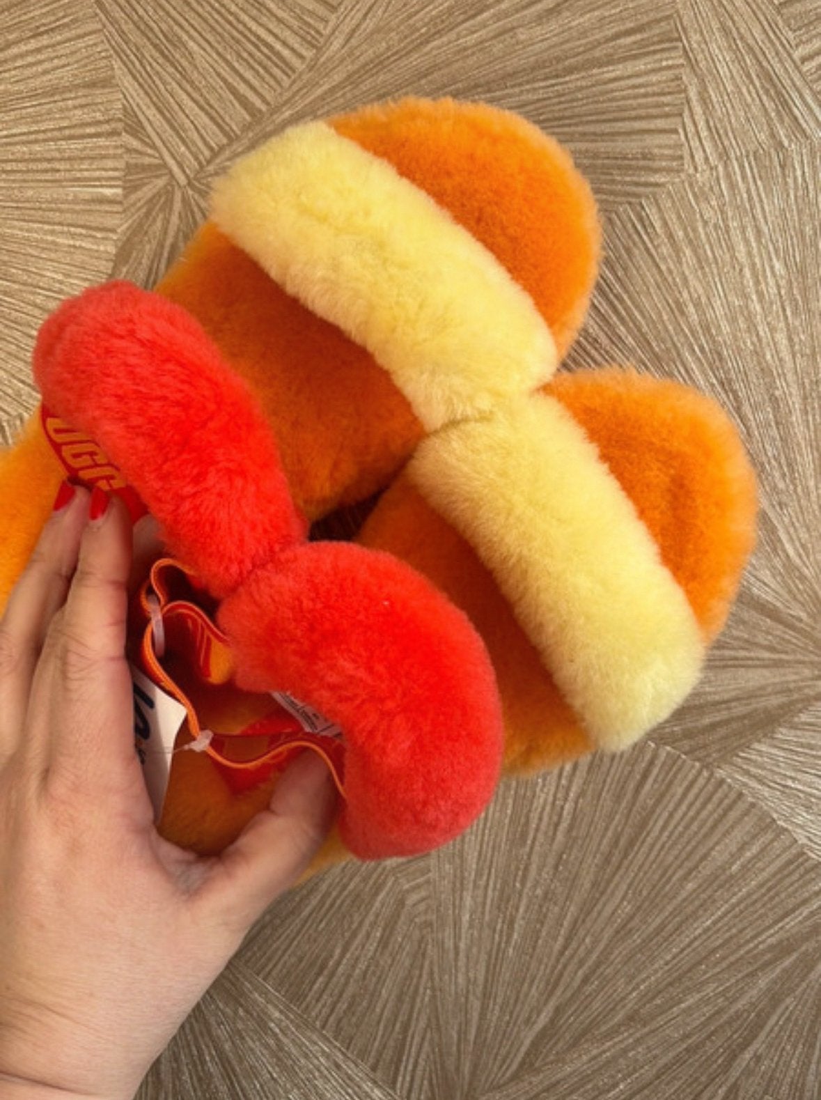 Instap ugg schoenen slipper slof maat 31, Ophalen of Verzenden, Zo goed als nieuw, Schoenen