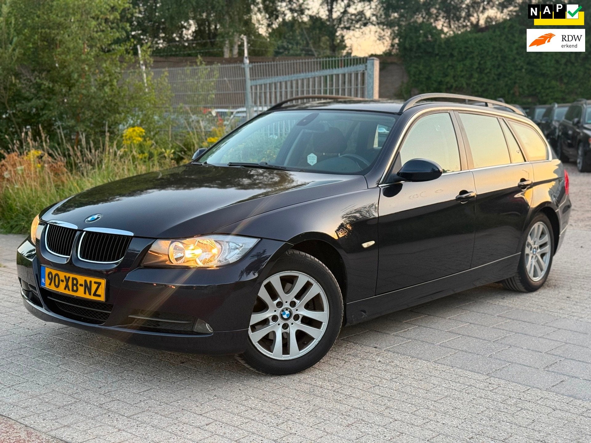 BMW 3-serie Touring 320i High Executive Aut Airco Cruise PDC, Automaat, Achterwielaandrijving, 4 cilinders, 150 pk