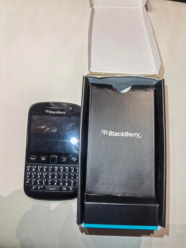 Nieuw blackberry curve 9720 black edition met alles in de do, Telecommunicatie, Ophalen of Verzenden, Nieuw